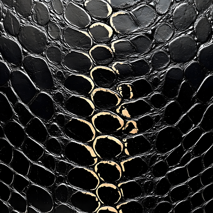 Detailed Dark Reptilian Scaled Skin with Natural Wear seamless PBR texture preview